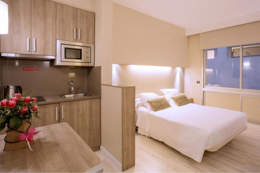 מלון Aparthotel Silver