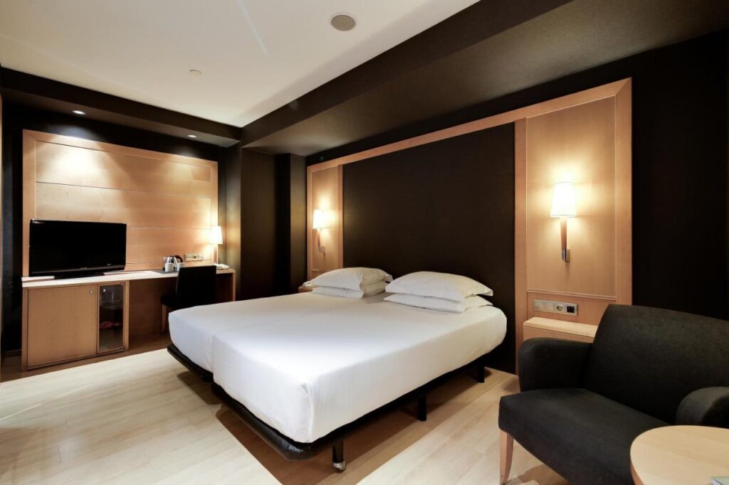 מלון Hotel Barcelona Universal