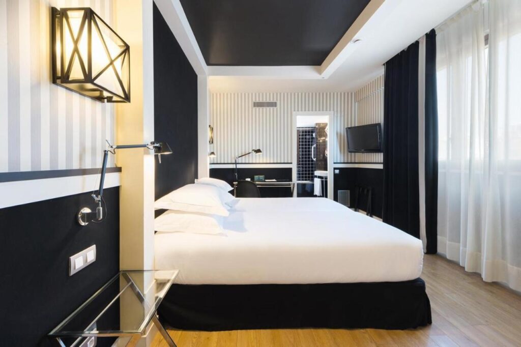 מלון Hotel Europark