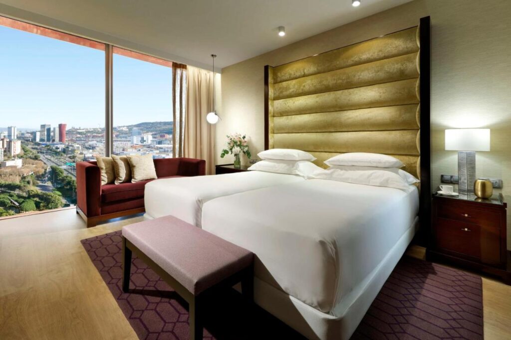 מלון Hyatt Regency Barcelona Tower